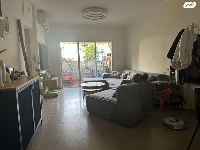 דירה, ה' באייר 44, נווה אפק, ראש העין