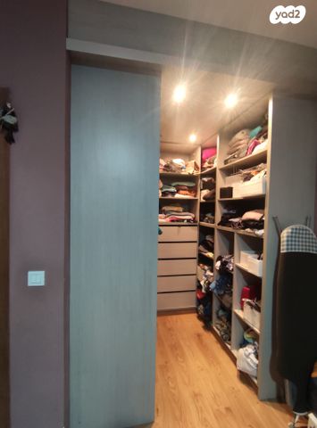 דירה, תשרי 4, קרית השרון, נתניה