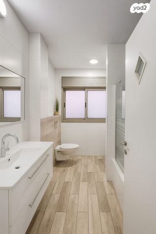 דירה, שדרות רובע יזרעאל 18, רובע יזרעאל סביוני העמק, עפולה