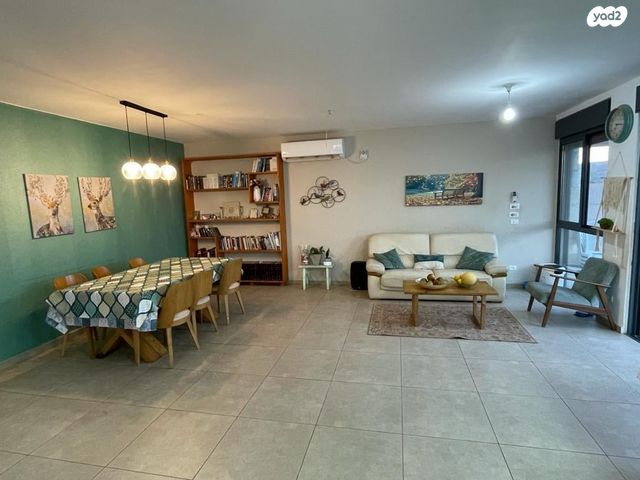 דו משפחתי, גלבוע 1, חיננית, חיננית