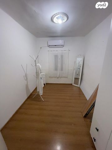 דירה, הצנחנים 3, עמידר, בת ים