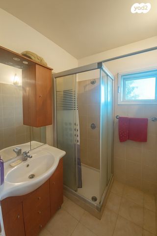 דירה, מאיר נקר 49, ארמון הנציב, תלפיות מזרח, ירושלים