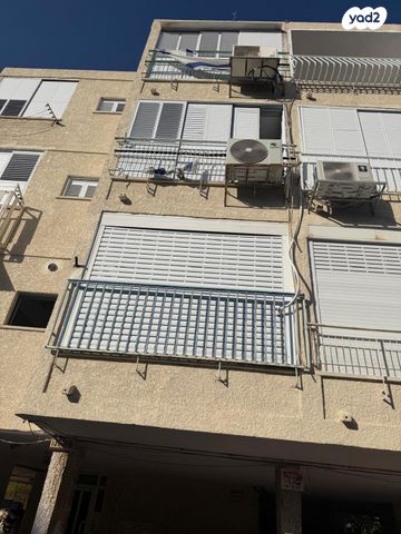 שדרות ירושלים 73