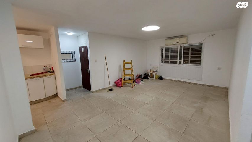 צבי בורנשטיין 657