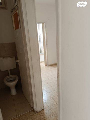 דירה, ההגנה 22, לב העיר, בת ים