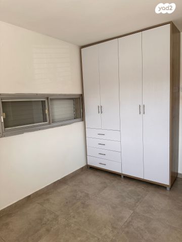 דירה, יהודה הלוי 4, שכונה ב', באר שבע