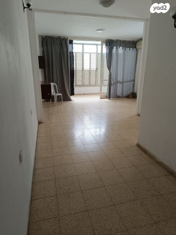 דירה, ההגנה 22, לב העיר, בת ים