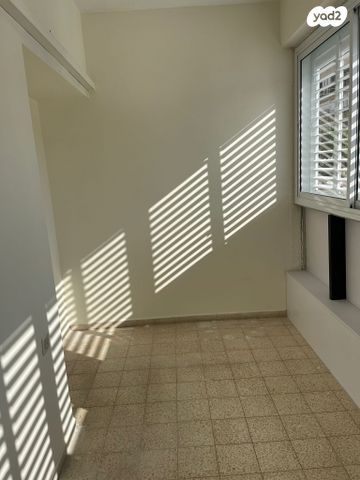 דירה, האגדה 11, עליות, רמת גן