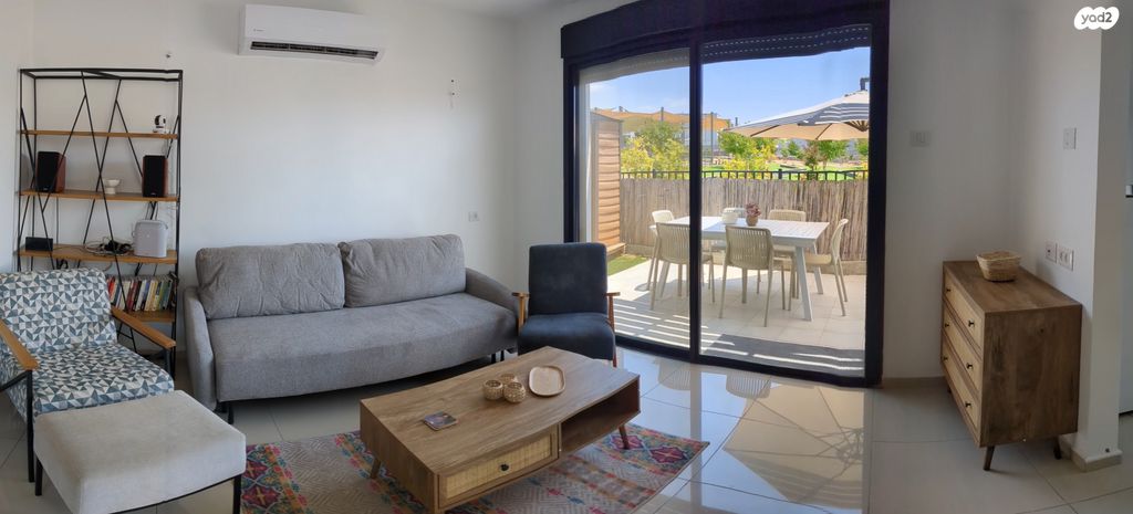 דירת גן, ענבר 22, רובע 10 חן, קצרין