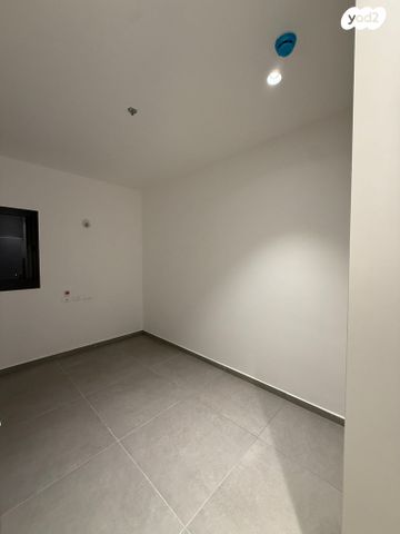 דירה, גולומב 2, רמת שרת, ירושלים