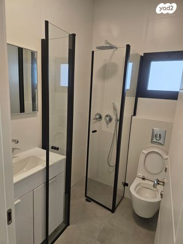 בית פרטי/ קוטג', גולומב 6, למפרט, כפר סבא