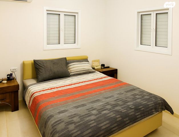 דירה, אהרון שקולניק 3, ג' / מרכז מזרח העיר, רחובות