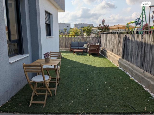 דירת גן, ענבר 22, רובע 10 חן, קצרין