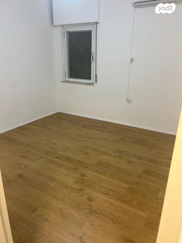 דירה, שלום עליכם 5, טלביה, קוממיות, ירושלים