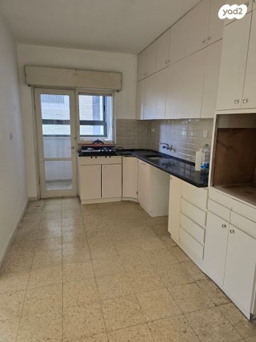 דירה, מגדים 17, בית הכרם, רמת בית הכרם, ירושלים