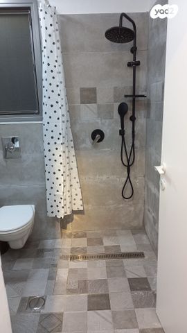 דירה, הוואדי 69, אבו גוש, אבו גוש