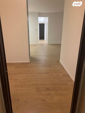 דירה, שלום עליכם 5, טלביה, קוממיות, ירושלים