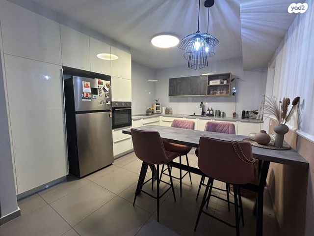 דירה, אליהו הנביא 52, פסגות אפק, ראש העין