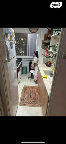 מעלה גיא אוני 227