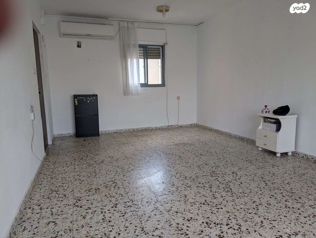 דירה, שאר ישוב 4, בן גוריון, שדרות