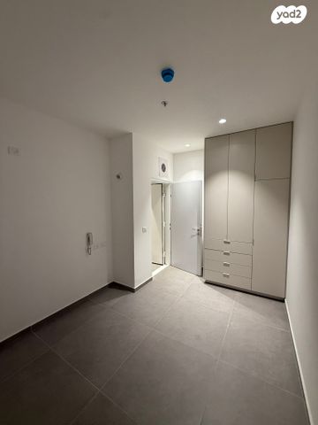 דירה, גולומב 2, רמת שרת, ירושלים