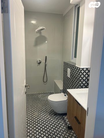 דירה, שלום עליכם 5, טלביה, קוממיות, ירושלים