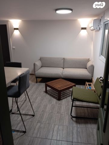 יחידת דיור, גזית 8, גילון, גילון