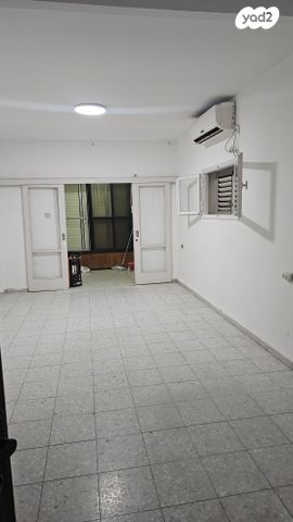 דירה, שדרות ירושלים 83, מרום נווה, רמת יצחק, רמת גן