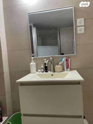 דירה, הגפן 28, המושבה הגרמנית, חיפה