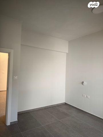 דירת גן, ברוריה 31, נחלת יצחק, תל אביב יפו