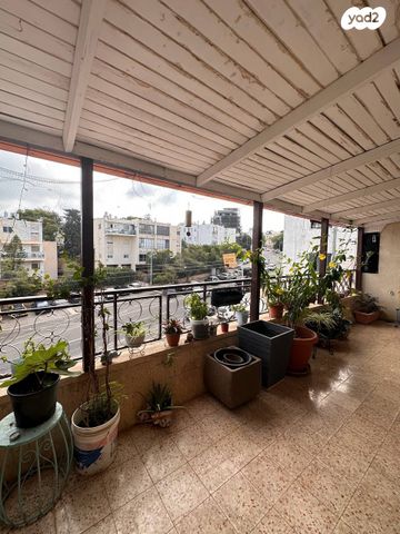 גג/ פנטהאוז, דרך הים 155, כרמל מערבי, חיפה