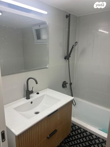 דירה, שלום עליכם 5, טלביה, קוממיות, ירושלים