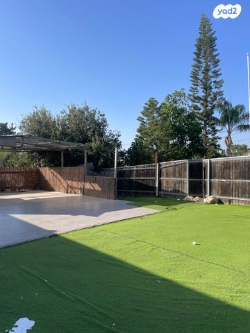 בית פרטי/ קוטג', האלה 1, מטע, מטע