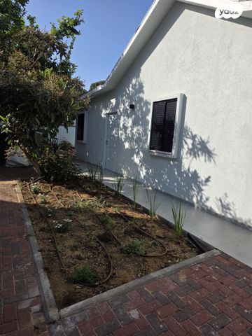 בית פרטי/ קוטג', גולומב 6, למפרט, כפר סבא