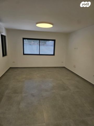 בית פרטי/ קוטג', גולומב 6, למפרט, כפר סבא