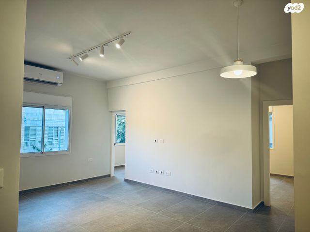 דירת גן, ברוריה 31, נחלת יצחק, תל אביב יפו