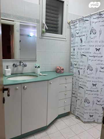 דירה, הרא"ה 74, שכונת הלל, רמת גן