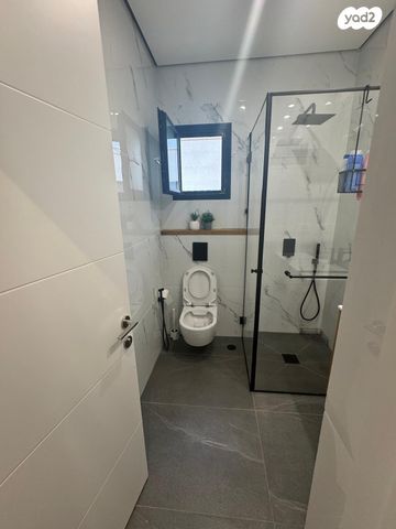 דירה, אסתר המלכה 46, רובע יזרעאל סביוני העמק, עפולה