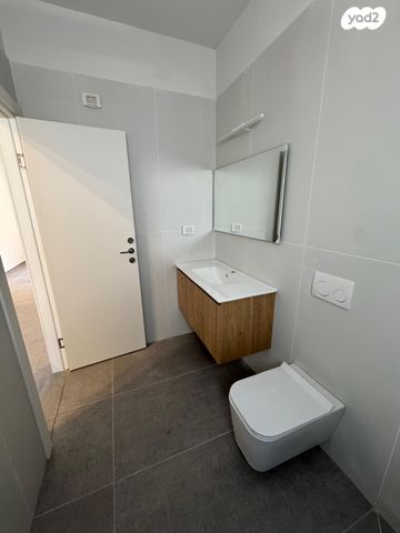 דירת גן, ברוריה 31, נחלת יצחק, תל אביב יפו