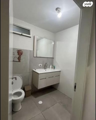 יחידת דיור, דב קליין 14, אפרים, רחובות