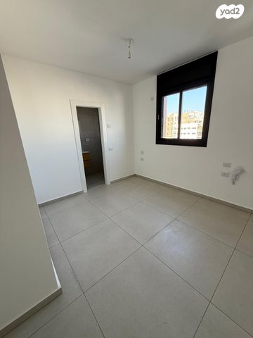 דירה, שמואל סלנט 57, המרכז השקט / מרכז העיר, פתח תקווה