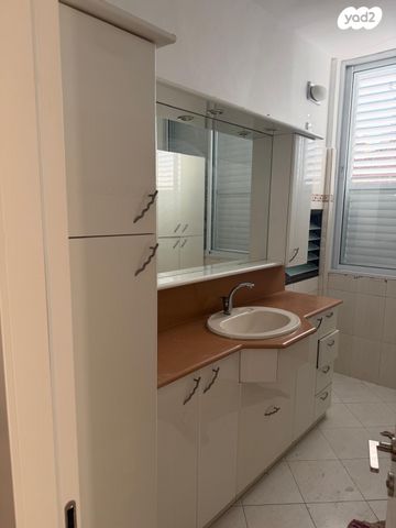 דירה, שדרות ירושלים 73, עליות, רמת גן