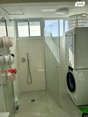 דירה, מצולות ים 12, חברת חשמל, גבעתיים