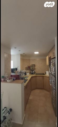 יחידת דיור, דילה רינה יוסף 25, שיכון דן, נווה דן, תל אביב יפו