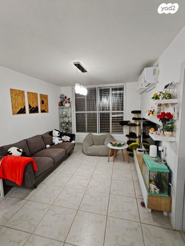 דירה, בן צבי 16, מכב"י, יהוד מונוסון