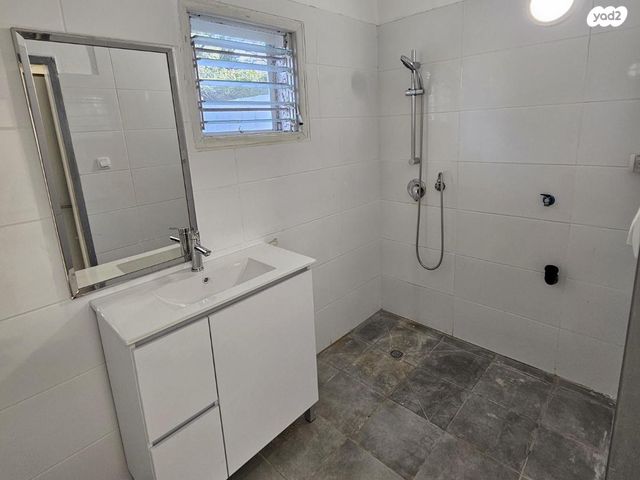 בית פרטי/ קוטג', זאב יעבץ 15, קרית מטלון, פתח תקווה