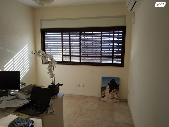 דירה, נעמי 19, גבעת חנניה, אבו תור, ירושלים