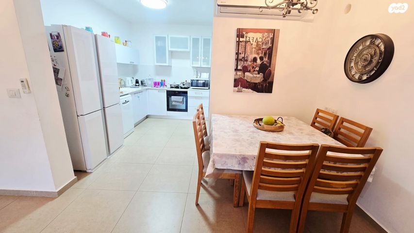 דירה, נחל סער, רמת נבון . הר כרמי, כרמיאל