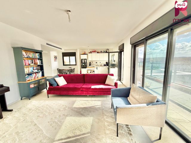 גג/ פנטהאוז, שדרות בן גוריון, פסגות אפק, ראש העין