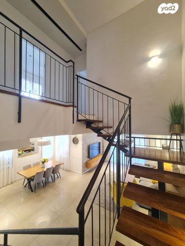 דו משפחתי, שאר העיר, גן יבנה